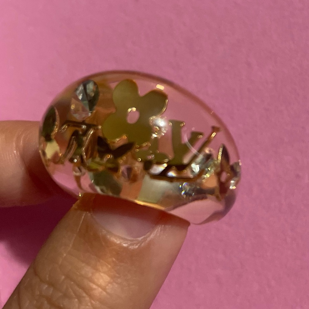 Louis Vuitton Clear Inclusion Ring 🤍 - Picture 2 of 6